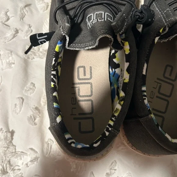MENS HEY DUDE SHOES SIZE 12 - Picture 6 of 7